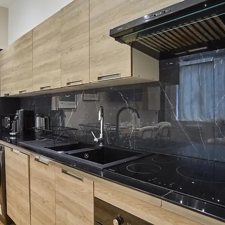 Center Of By Prestige パリ