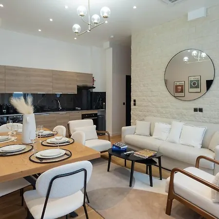 Center Of By Prestige * Paris