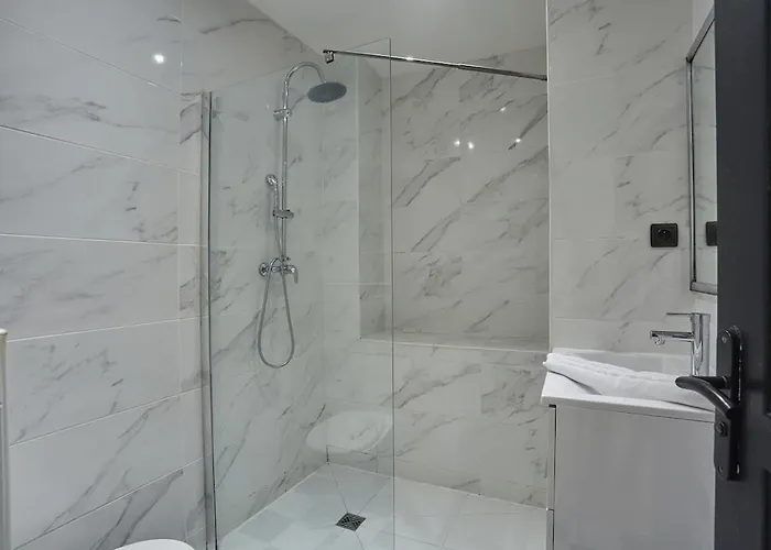 Center Of By Prestige Paris