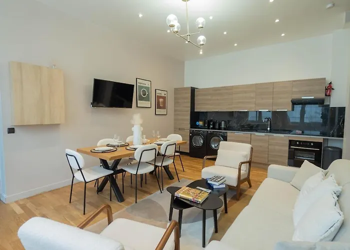 Center Of By Prestige Paris