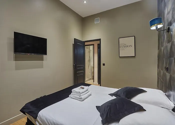 Center Of By Prestige Paris